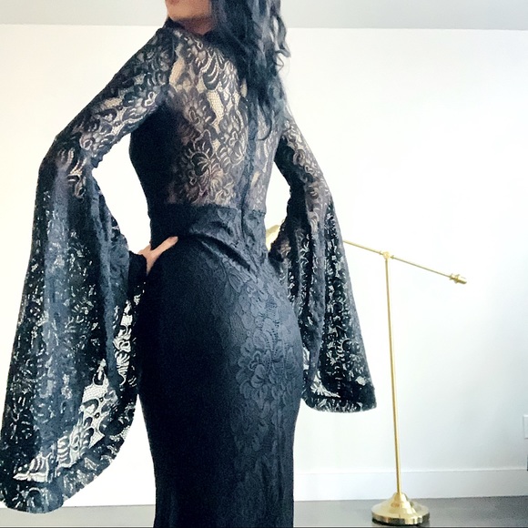 🖤 Gala Black Lace Dress with Bell Sleeves (excluded from sale) - Picture 3 of 9